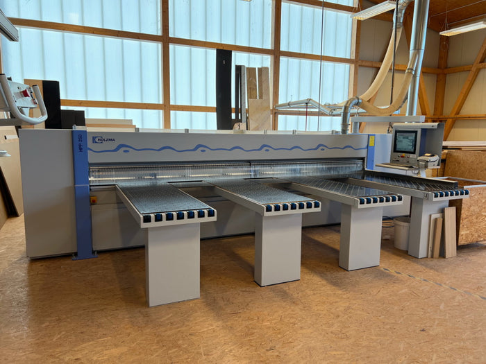 HOLZMA HPP 250/43/43, Baujahr 2012 – Gesamtansicht von vorne