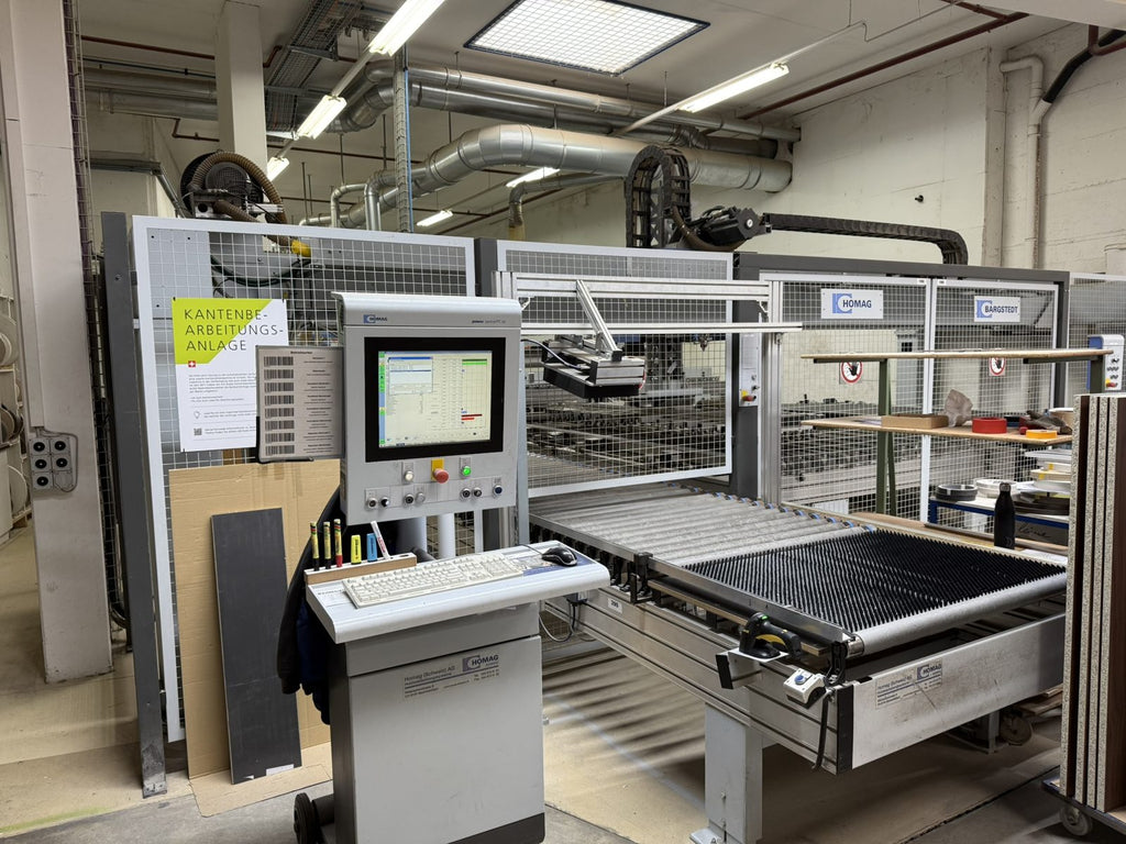 HOMAG POWER KFL 610 Kantenbearbeitungslinie mit automatisiertem Werkstücktransport